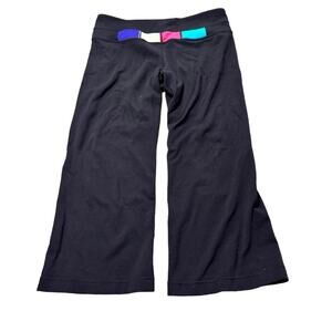 Lululemon Groove Black Cropped Flare Leg Pants size 6